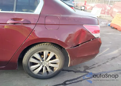 2011 Honda Accord 2.4 Ex-L z USA, uszkodzony, nr VIN 1HGCP2F87BA154575